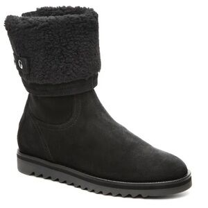 Aquatalia Perdi black suede mid calf winter boots with plush shearling lining